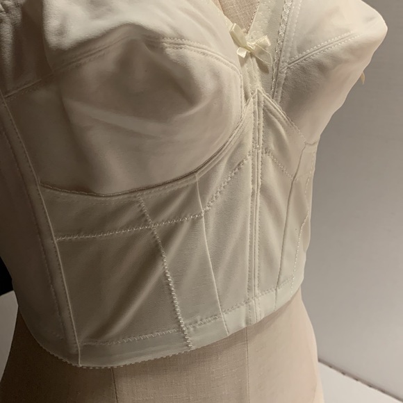 𝅺VINTAGE Carnival full figure bra size 44 D- good condition - Picture 10 of 14